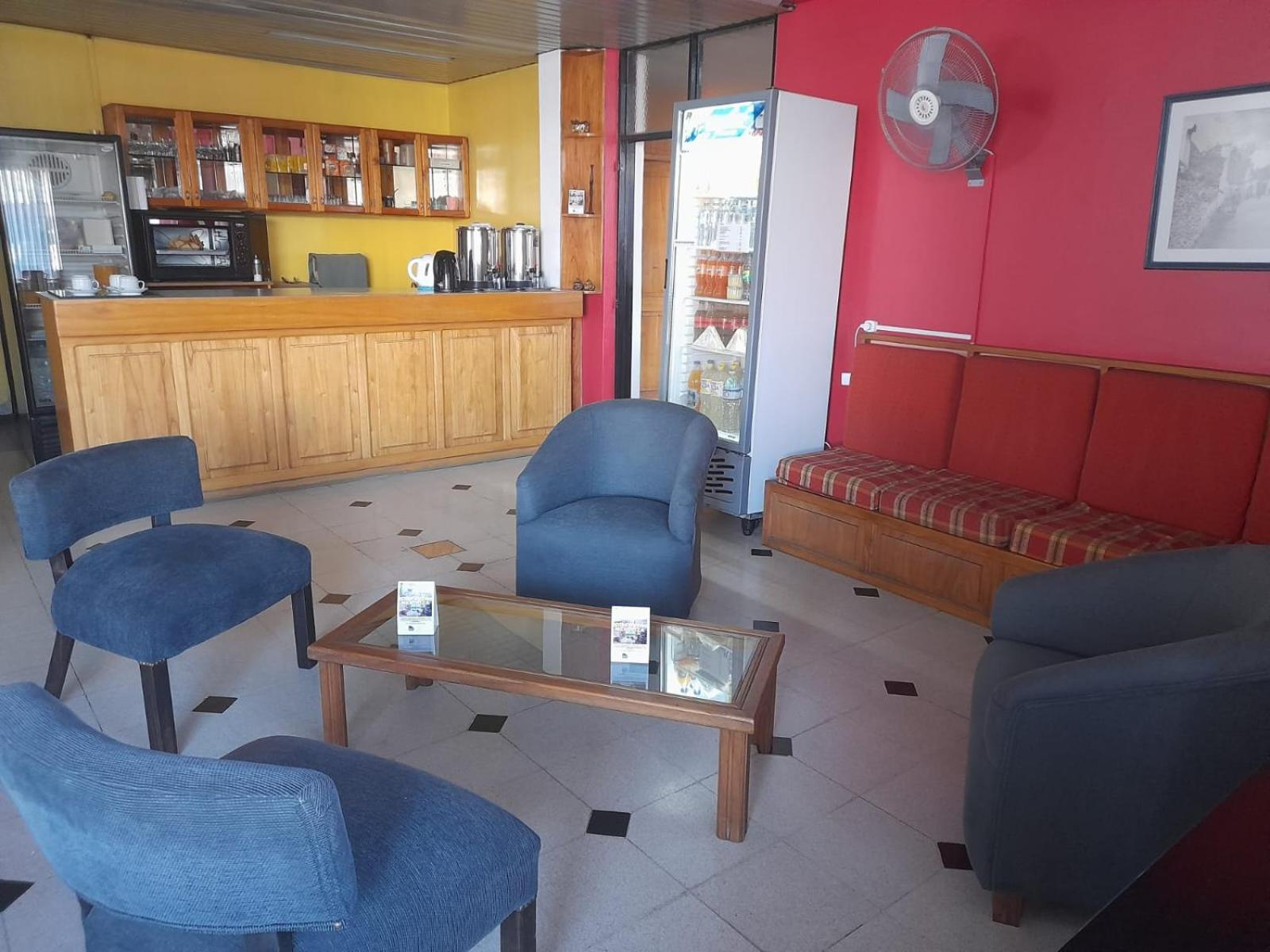 Bari Hotell Capdevila Exteriör bild